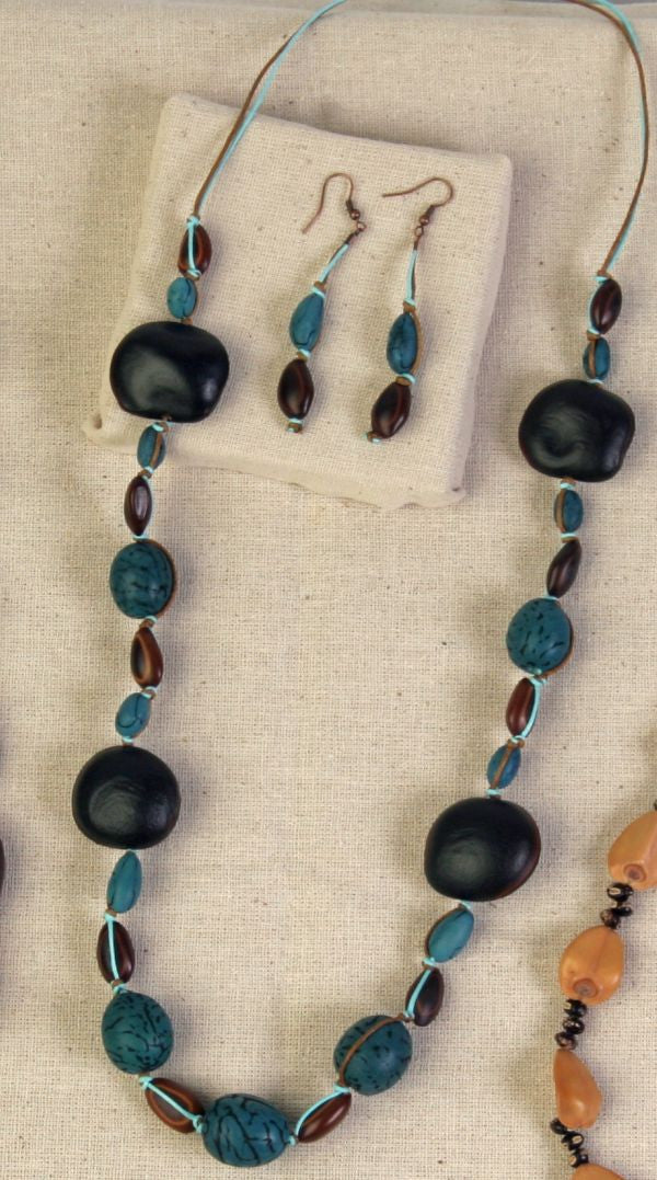 Congolo and Bombona Seed Necklace