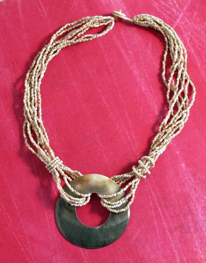 Loop Shell Necklace